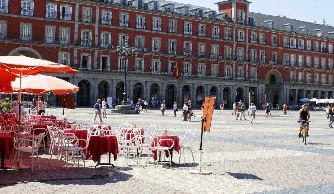 CEOE pide certidumbre para estimular la inversión y el crecimiento del empleo