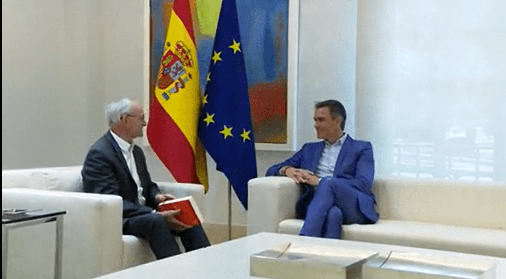 El presidente recibe la Memoria del Consejo Económico y Social sobre la situación socioeconómica y laboral de España en 2023