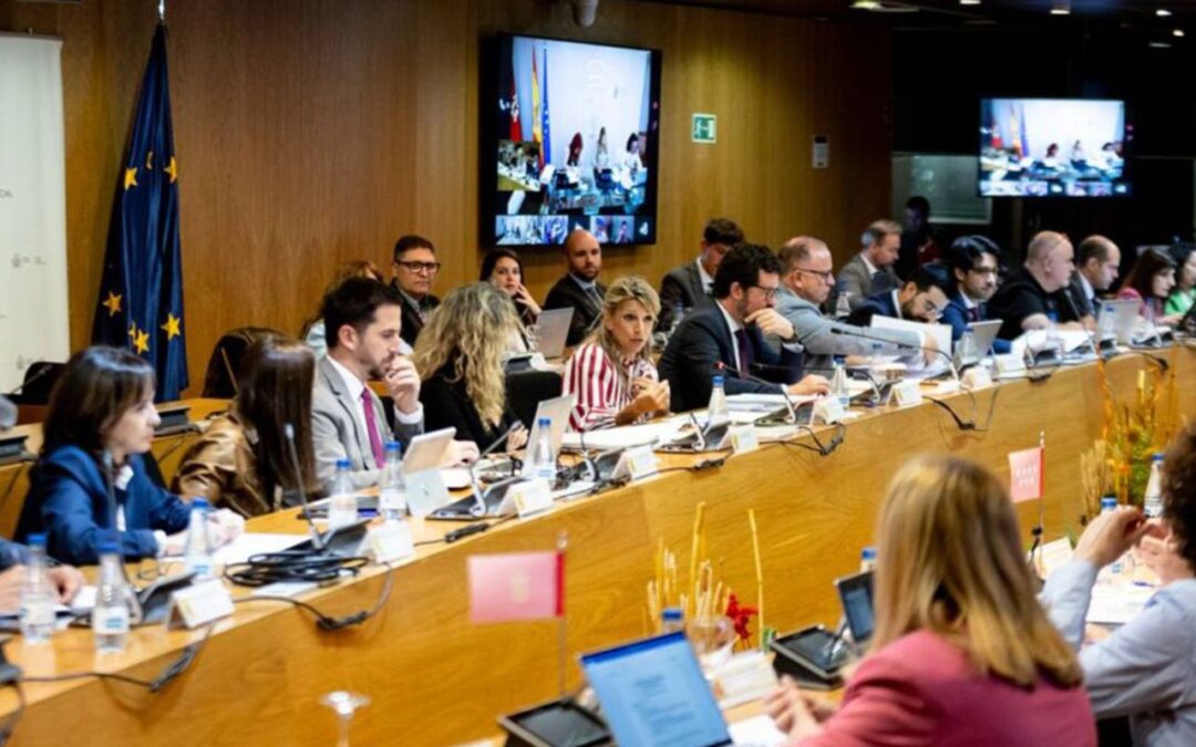 El Ministerio de Trabajo y las comunidades autónomas acuerdan la distribución de 2.571 millones de euros en Políticas Activas de Empleo en 2025