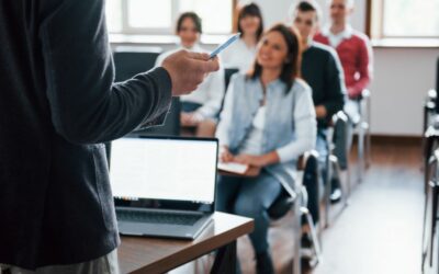 Combatir la escasez de capacidades: el Consejo adopta una Recomendación sobre el capital humano