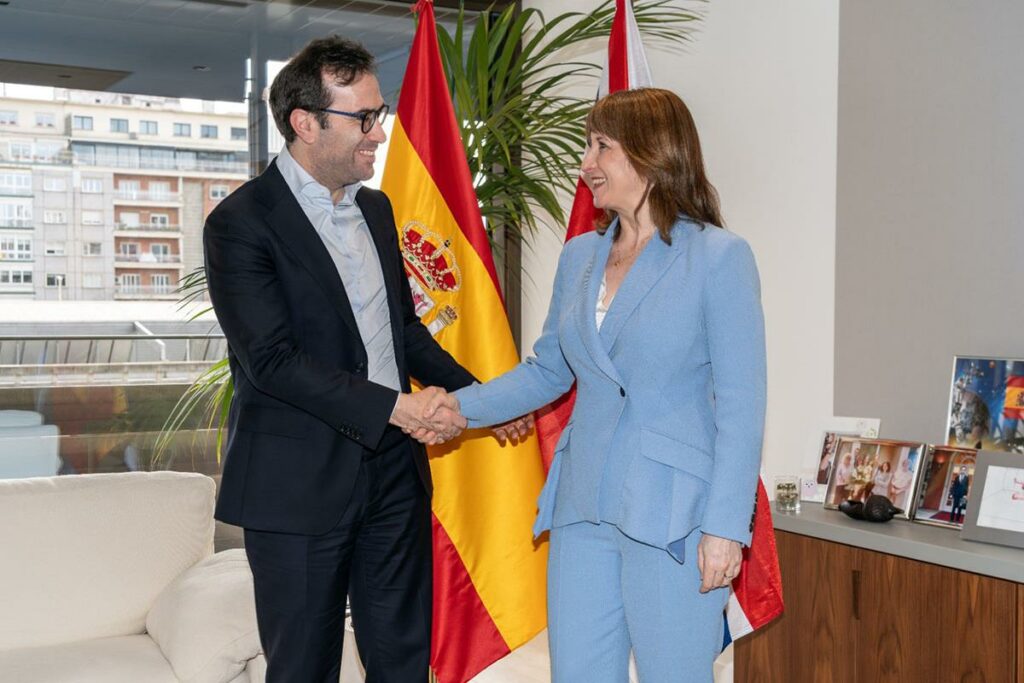 España y el Reino Unido avanzan en la facilitación de la movilidad de profesionales y el reconocimiento de cualificaciones para impulsar el comercio
